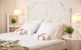 Magnificent Luxury Retrostyle Flat Acropolis View